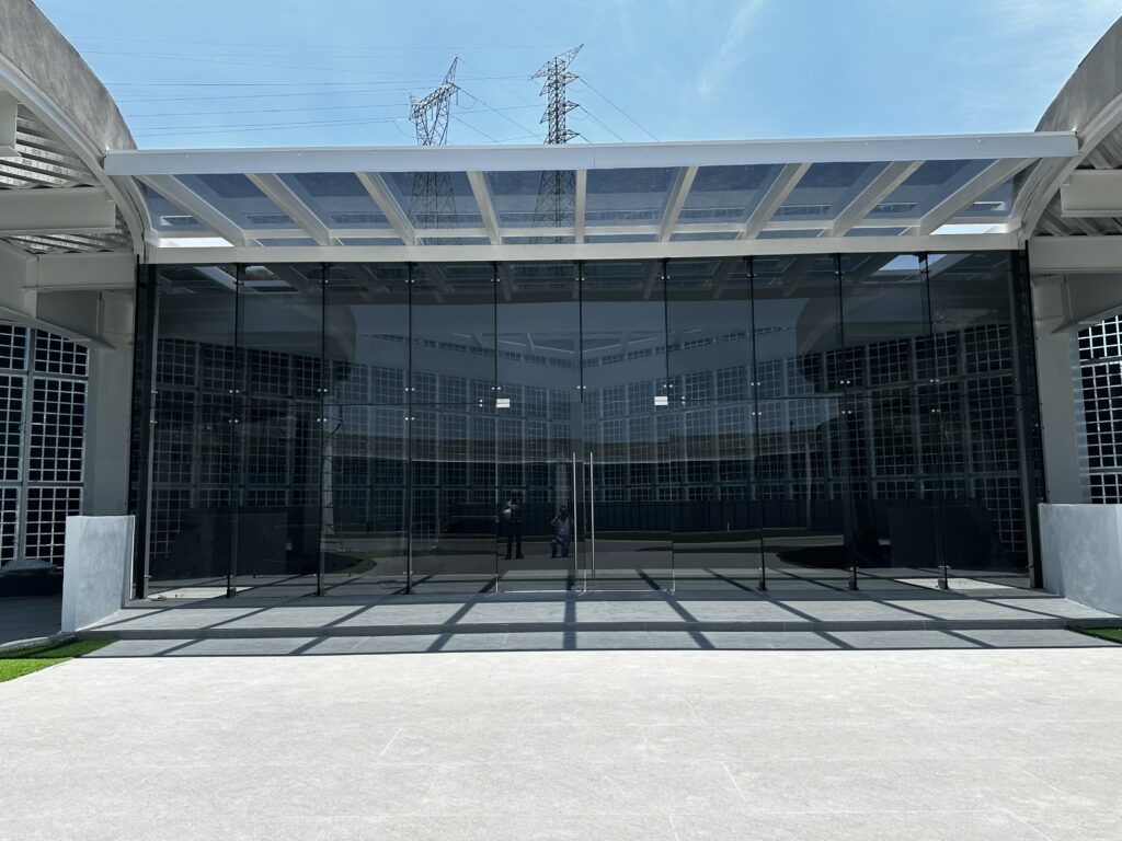 Canceleria de Aluminio Características y Beneficios por qué usarla