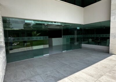 Fachadas Integrales cristal templado 75 Fachada de cristal templado